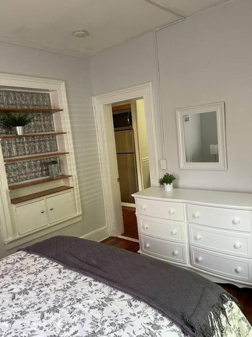 Historic Peaceful Apartment New Haven